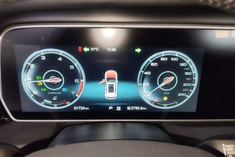 Used Hongqi HS5 2019 2.0T Smart Connect Flagship All-Wheel-Drive Version Instrument Cluster