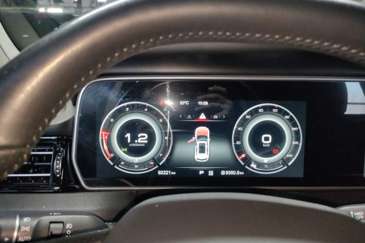 Used Hongqi HS5 2019 2.0T Smart Connect Flagship Edition Instrument Cluster