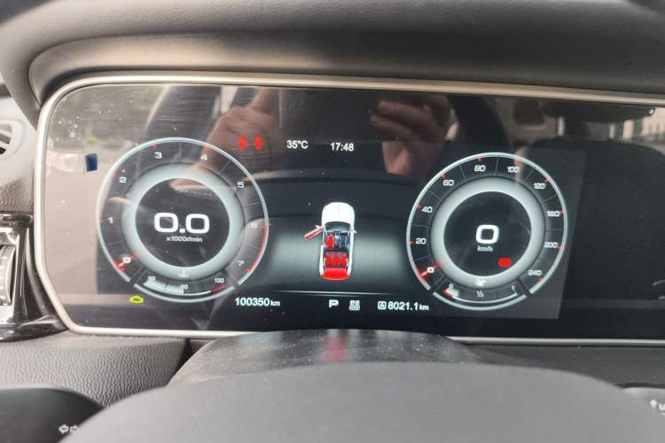 Used Hongqi HS5 2019 2.0T Smart Connect Flagship Edition Instrument Cluster