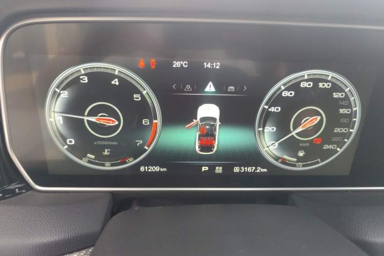 Used Hongqi HS5 2019 2.0T Smart Connect Flagship All-Wheel-Drive Version Instrument Cluster
