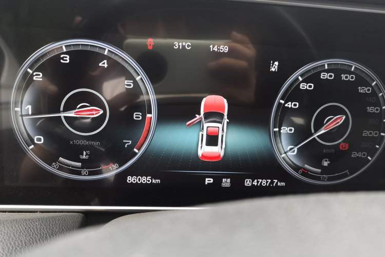 Used Hongqi HS5 2019 2.0T Smart Connect Flagship All-Wheel-Drive Version Instrument Cluster