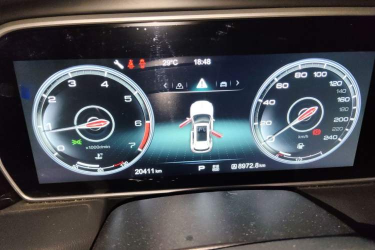 Used Hongqi HS5 2019 2.0T Smart Connect Flagship Edition Instrument Cluster