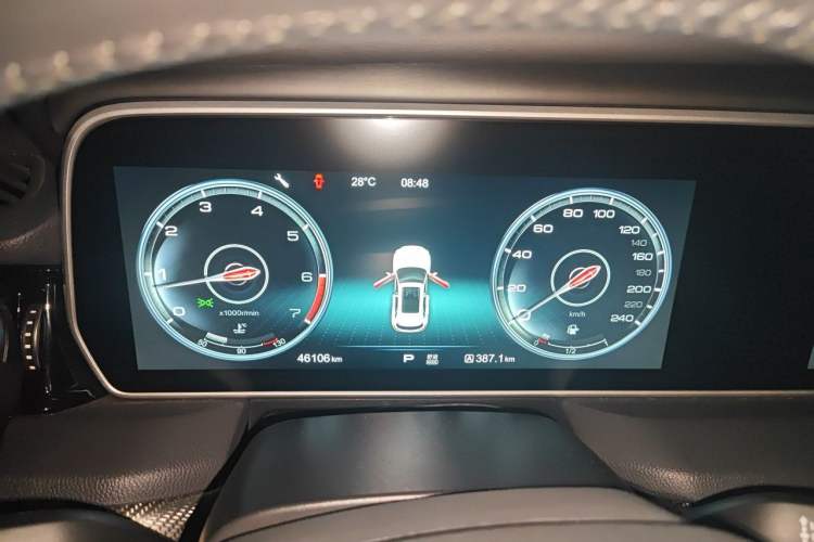 Used Hongqi HS5 2019 2.0T Smart Connect Flagship Edition Instrument Cluster