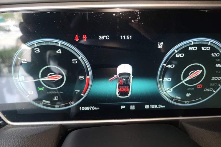 Used Hongqi HS5 2019 2.0T Smart Connect Flagship All-Wheel-Drive Version Instrument Cluster
