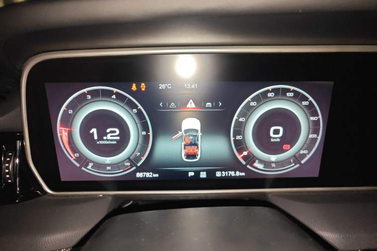 Used Hongqi HS5 2019 2.0T Smart Connect Flagship All-Wheel-Drive Version Instrument Cluster