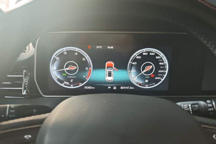 Used Hongqi HS5 2019 2.0T Smart Connect Flagship All-Wheel-Drive Version Instrument Cluster
