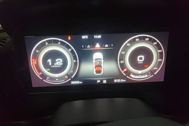 Used Hongqi HS5 2019 2.0T Smart Connect Flagship All-Wheel-Drive Version Instrument Cluster