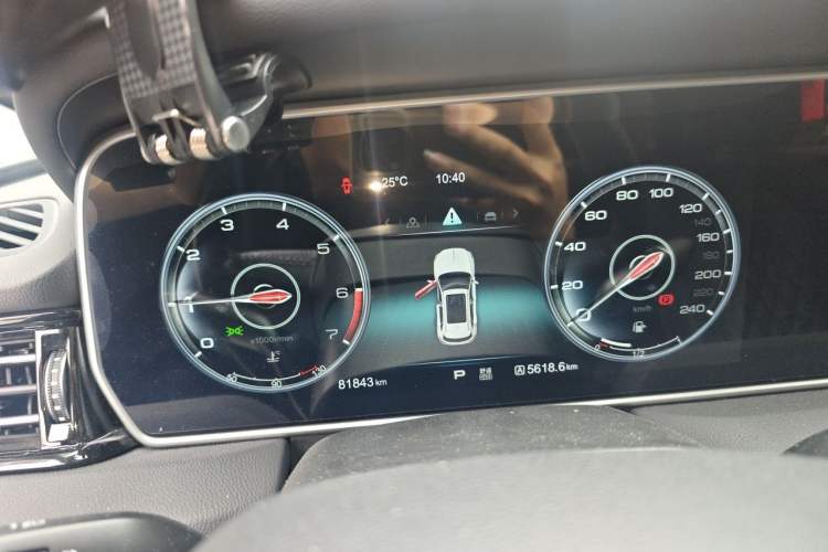 Used Hongqi HS5 2019 2.0T Smart Connect Flagship All-Wheel-Drive Version Instrument Cluster