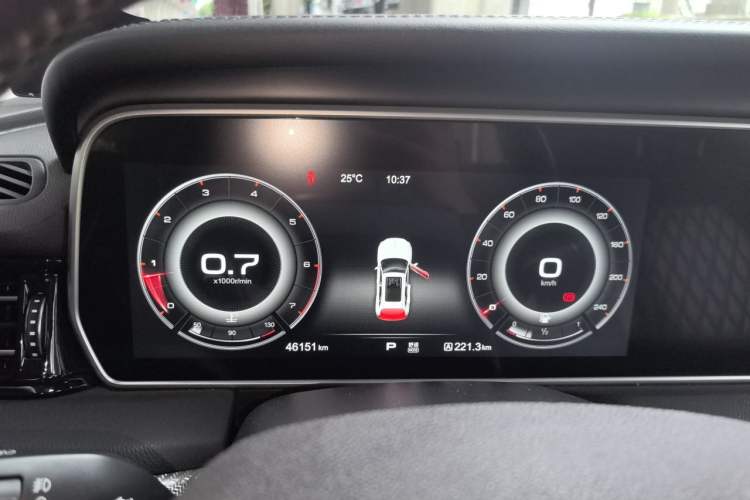 Used Hongqi HS5 2019 2.0T Smart Connect Flagship All-Wheel-Drive Version Instrument Cluster