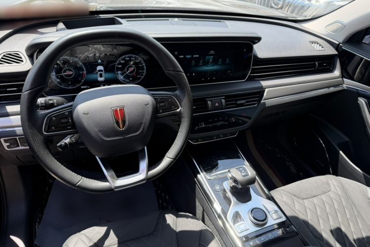Used Hongqi HS5 2019 2.0T Smart Connect Flagship Edition Instrument Cluster