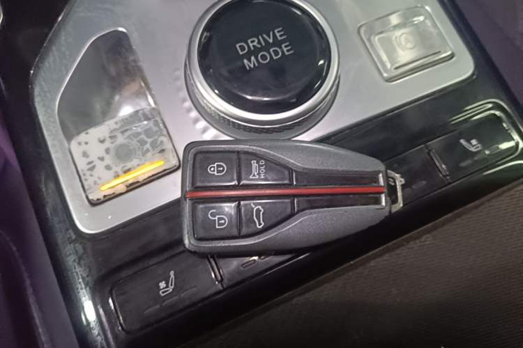 Used Hongqi HS5 2019 2.0T Smart Connect Flagship Edition Interior 1