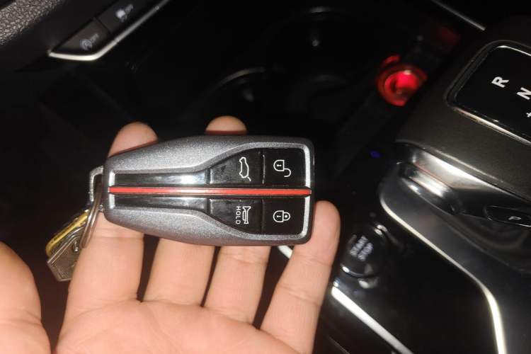 Used Hongqi HS5 2019 2.0T Smart Connect Flagship Edition Interior 1