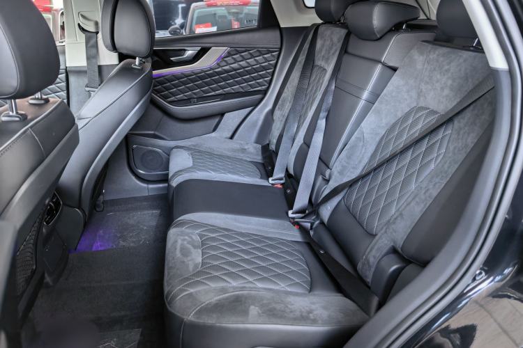 Used Hongqi HS5 2019 2.0T Smart Connect Flagship Edition Interior 2