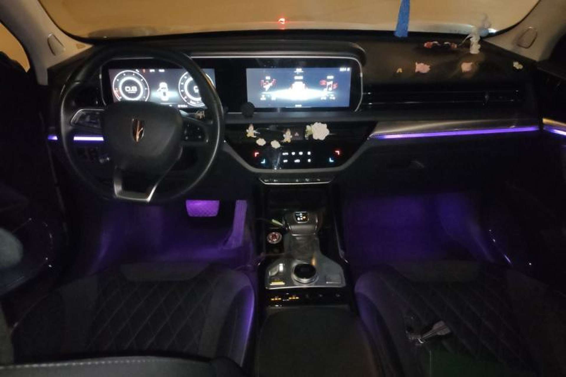 Used Hongqi HS5 2019 2.0T Smart Connect Flagship Edition Interior 2