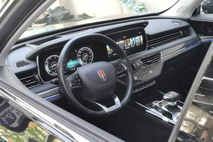 Used Hongqi HS5 2019 2.0T Smart Connect Flagship Edition Interior 2