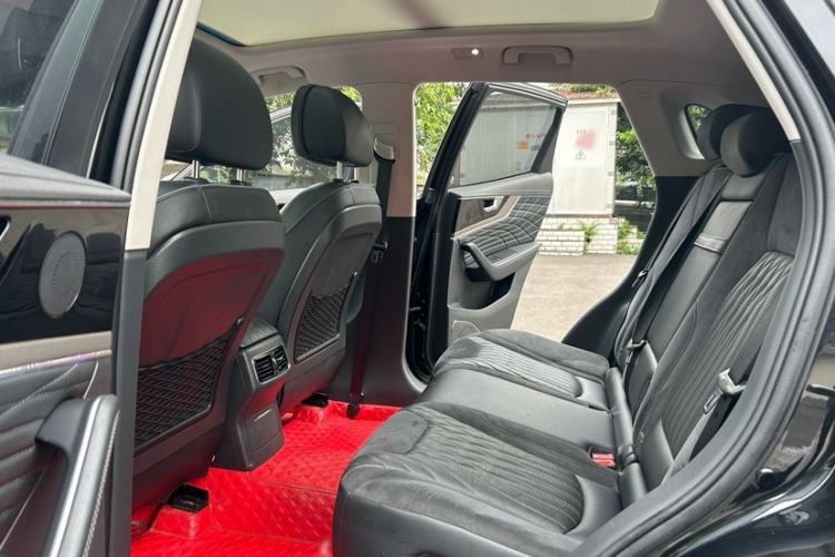 Used Hongqi HS5 2019 2.0T Smart Connect Flagship Edition Interior 2