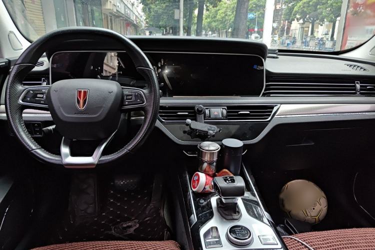 Used Hongqi HS5 2019 2.0T Smart Connect Flagship All-Wheel-Drive Version Interior 2