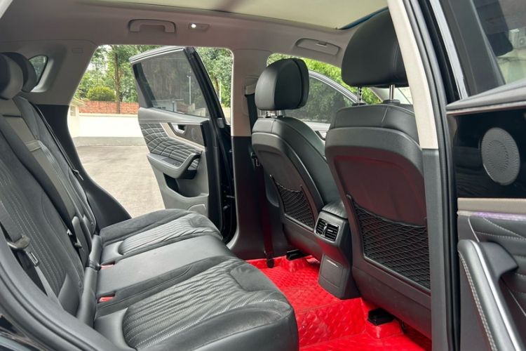 Used Hongqi HS5 2019 2.0T Smart Connect Flagship Edition Interior 3