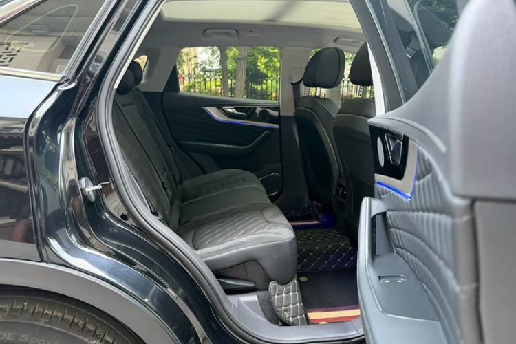 Used Hongqi HS5 2019 2.0T Smart Connect Flagship Edition Interior 3