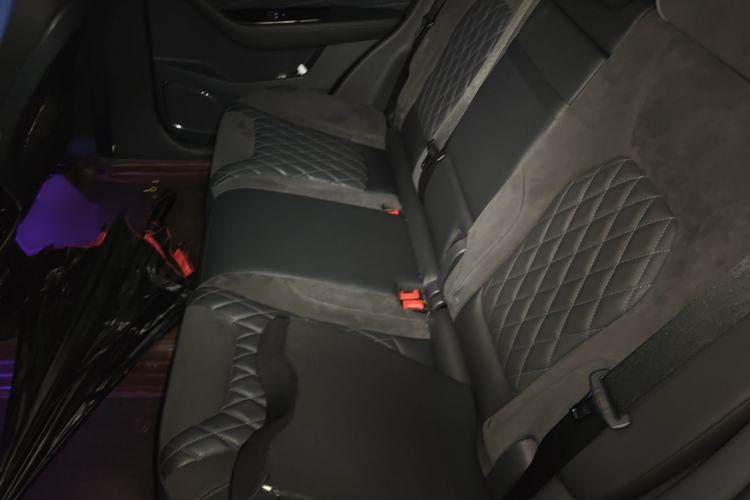 Used Hongqi HS5 2019 2.0T Smart Connect Flagship Edition Interior 4