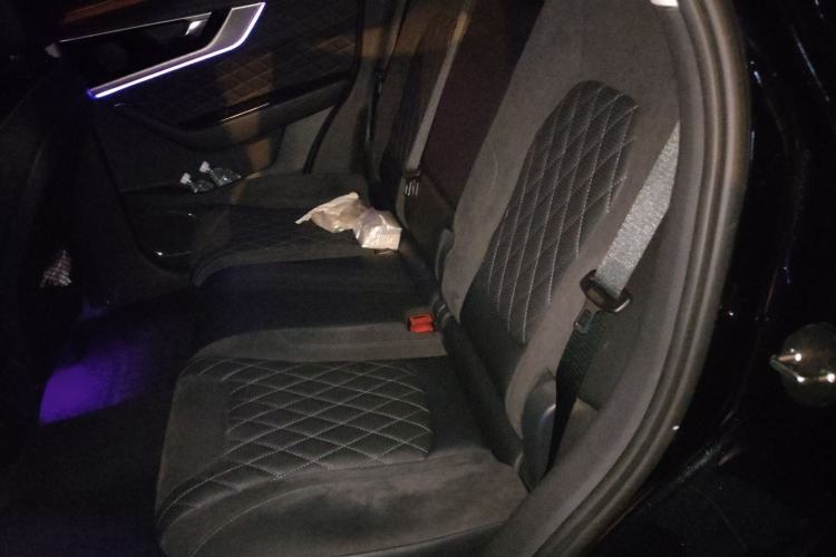 Used Hongqi HS5 2019 2.0T Smart Connect Flagship Edition Interior 4
