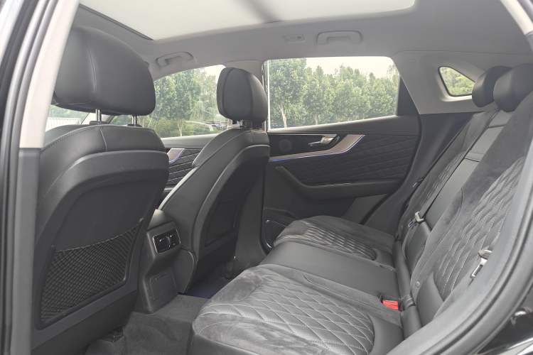 Used Hongqi HS5 2019 2.0T Smart Connect Flagship Edition Interior 7