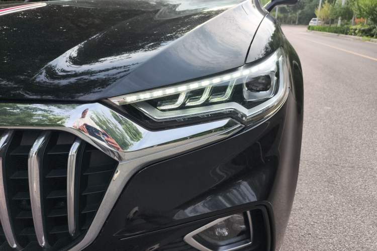 Used Hongqi HS5 2019 2.0T Smart Connect Flagship All-Wheel-Drive Version Left Front Headlight