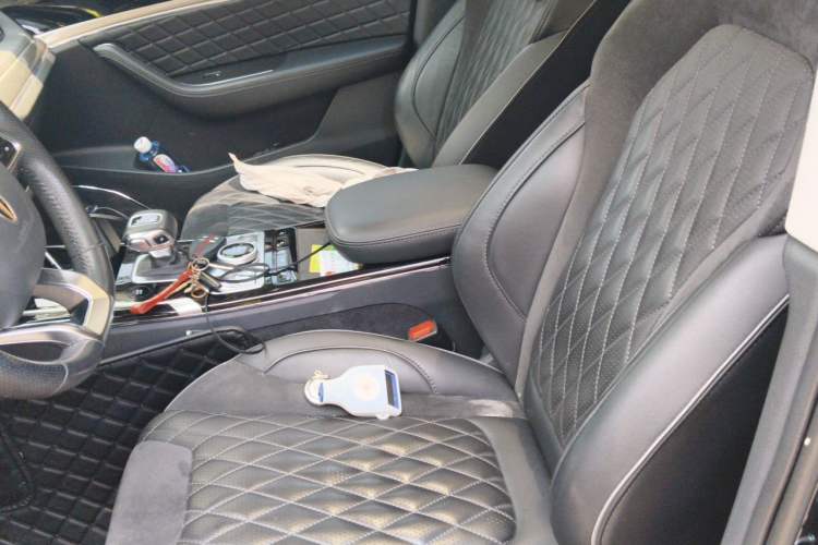 Used Hongqi HS5 2019 2.0T Smart Connect Flagship All-Wheel-Drive Version Left Front Seat