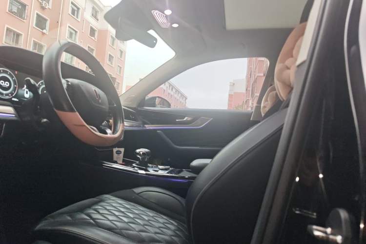 Used Hongqi HS5 2019 2.0T Smart Connect Flagship All-Wheel-Drive Version Left Front Seat