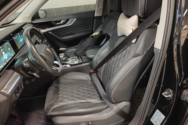 Used Hongqi HS5 2019 2.0T Smart Connect Flagship All-Wheel-Drive Version Left Front Seat