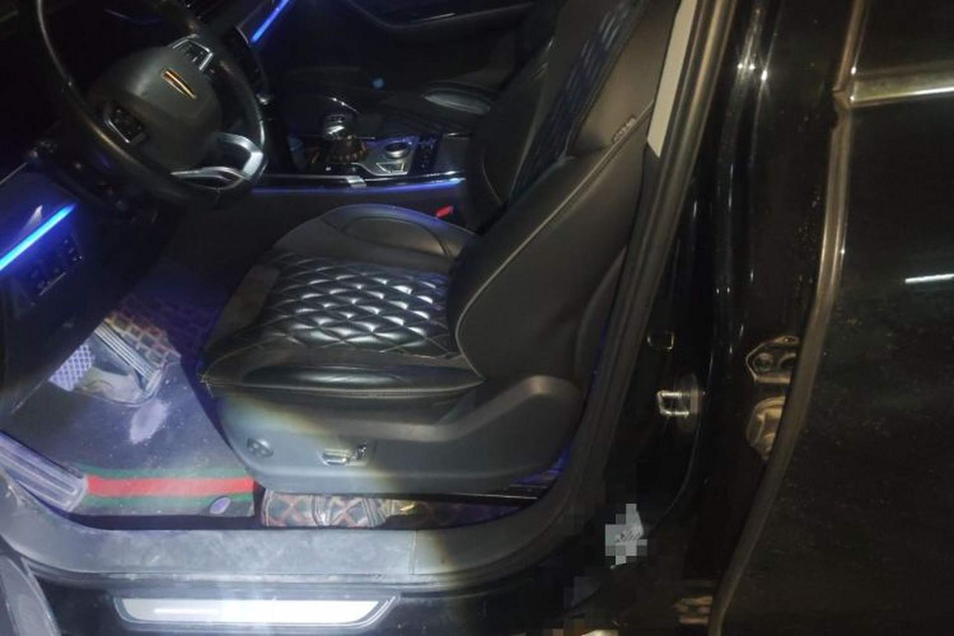 Used Hongqi HS5 2019 2.0T Smart Connect Flagship All-Wheel-Drive Version Left Front Seat