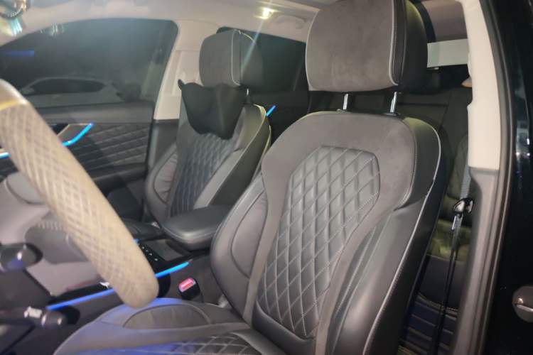 Used Hongqi HS5 2019 2.0T Smart Connect Flagship All-Wheel-Drive Version Left Front Seat
