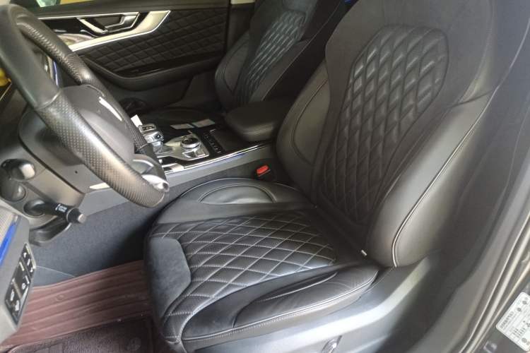 Used Hongqi HS5 2019 2.0T Smart Connect Flagship All-Wheel-Drive Version Left Front Seat