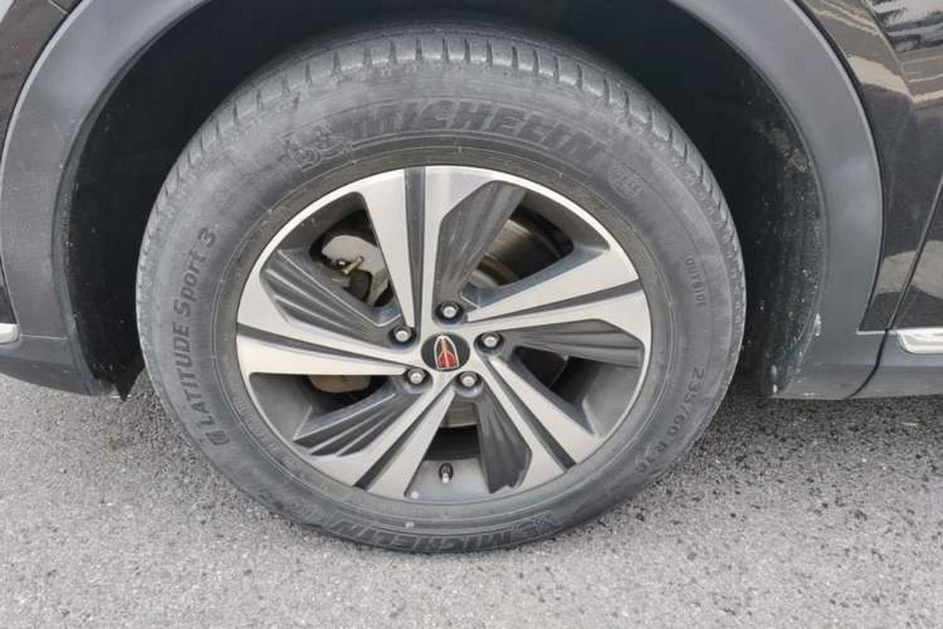 Used Hongqi HS5 2019 2.0T Smart Connect Flagship Edition Left Front Wheel Hub