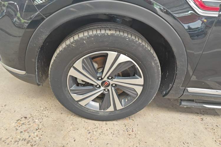 Used Hongqi HS5 2019 2.0T Smart Connect Flagship Edition Left Front Wheel Hub