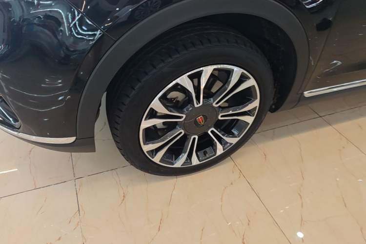 Used Hongqi HS5 2019 2.0T Smart Connect Flagship All-Wheel-Drive Version Left Front Wheel Hub