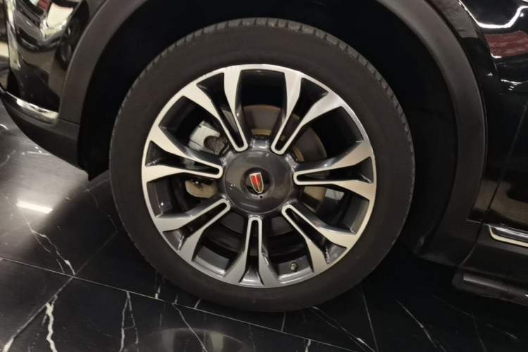 Used Hongqi HS5 2019 2.0T Smart Connect Flagship All-Wheel-Drive Version Left Front Wheel Hub