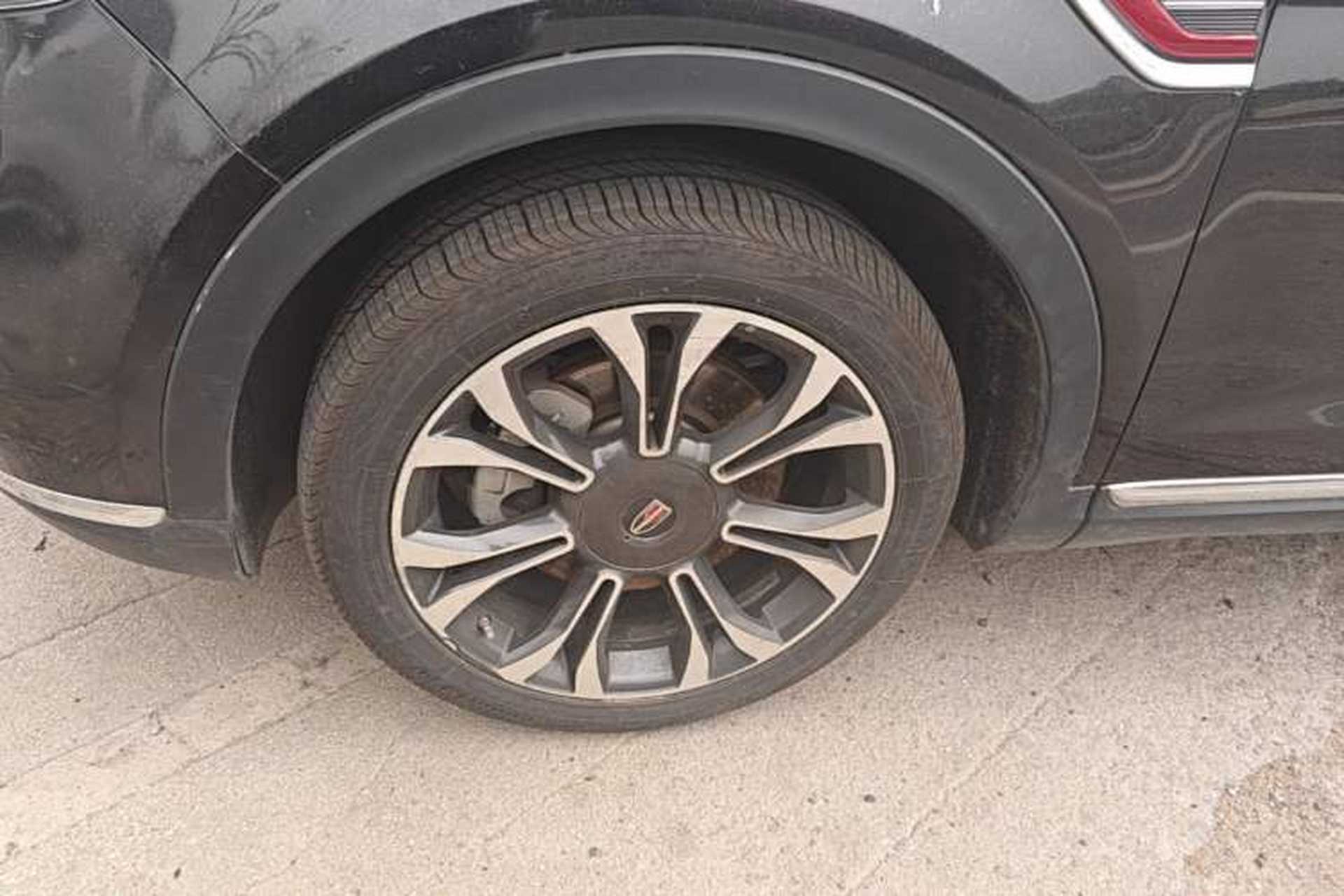 Used Hongqi HS5 2019 2.0T Smart Connect Flagship All-Wheel-Drive Version Left Front Wheel Hub