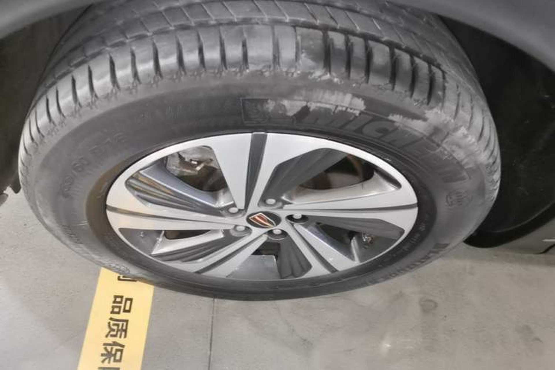Used Hongqi HS5 2019 2.0T Smart Connect Flagship Edition Left Front Wheel Hub