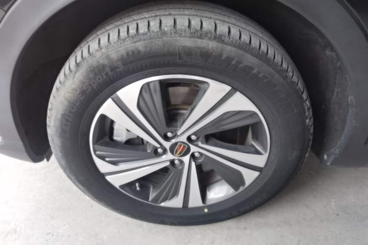 Used Hongqi HS5 2019 2.0T Smart Connect Flagship Edition Left Front Wheel Hub