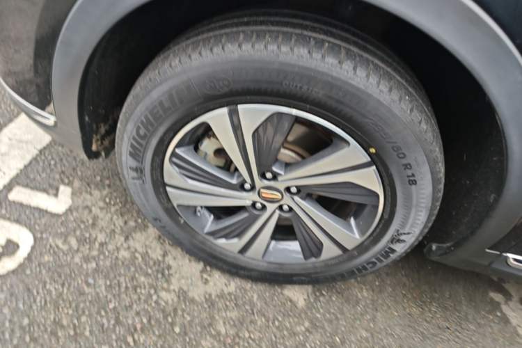 Used Hongqi HS5 2019 2.0T Smart Connect Flagship Edition Left Front Wheel Hub
