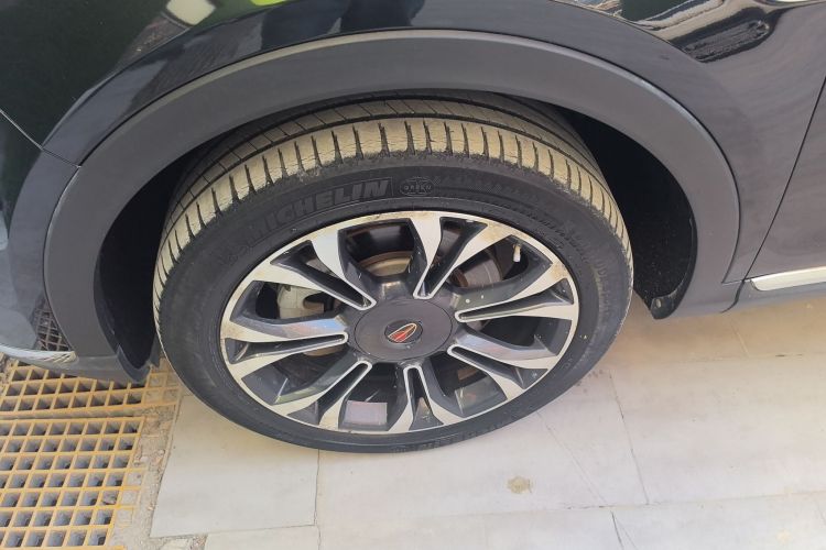 Used Hongqi HS5 2019 2.0T Smart Connect Flagship All-Wheel-Drive Version Left Front Wheel Hub