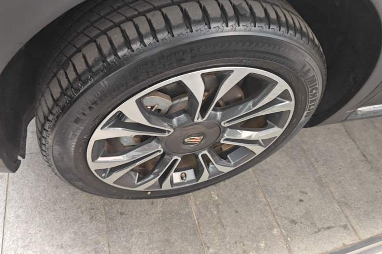Used Hongqi HS5 2019 2.0T Smart Connect Flagship Edition Left Front Wheel Hub