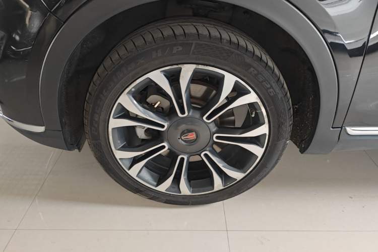Used Hongqi HS5 2019 2.0T Smart Connect Flagship All-Wheel-Drive Version Left Front Wheel Hub