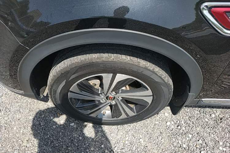 Used Hongqi HS5 2019 2.0T Smart Connect Flagship Edition Left Front Wheel Hub