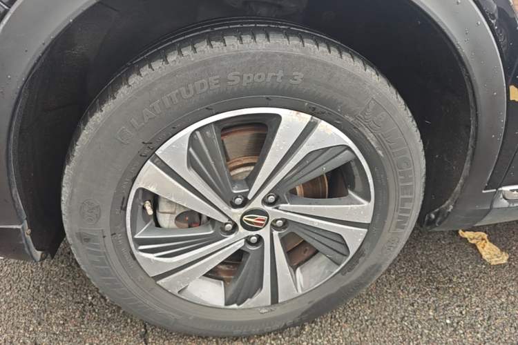 Used Hongqi HS5 2019 2.0T Smart Connect Flagship Edition Left Front Wheel Hub