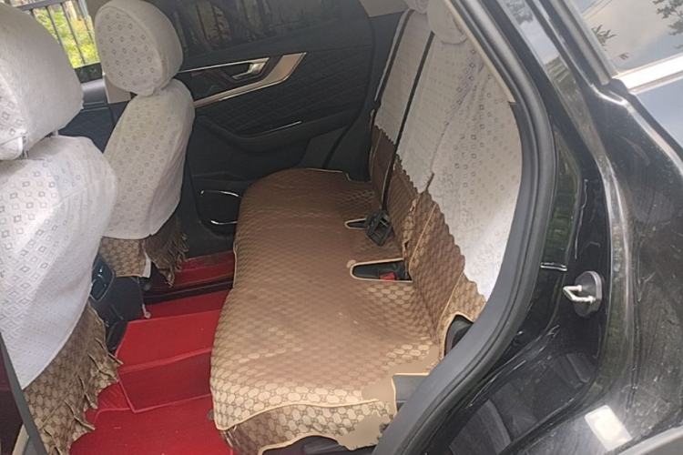 Used Hongqi HS5 2019 2.0T Smart Connect Flagship All-Wheel-Drive Version Left Rear Seat