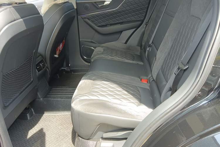 Used Hongqi HS5 2019 2.0T Smart Connect Flagship Edition Left Rear Seat