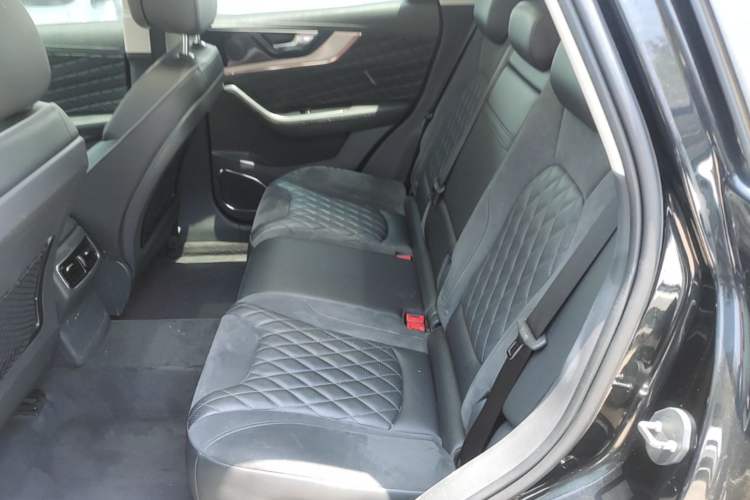 Used Hongqi HS5 2019 2.0T Smart Connect Flagship Edition Left Rear Seat