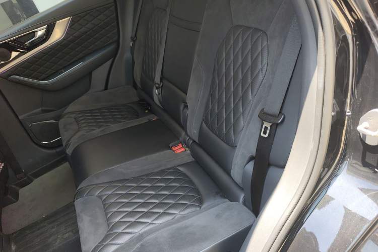 Used Hongqi HS5 2019 2.0T Smart Connect Flagship Edition Left Rear Seat